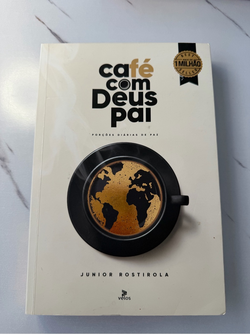 Café com Deus Pai by Junior Rostírola - White & Black Cover
